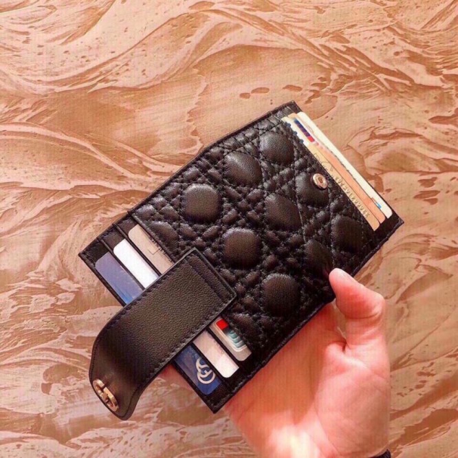DiOR・レザー コンチネンタルウォレット 財布 折財布